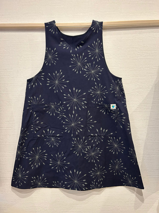 藍染めエプロンドレス(薄)花火 Indigo pinafore / apron